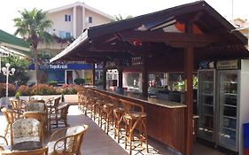 Oasis Hotel